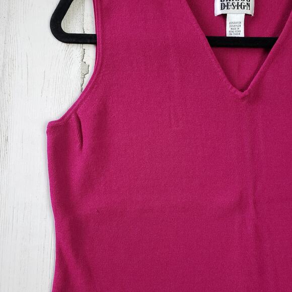 Chico's Design Fuchsia Sleeveless V-Neck Stretchy Top Women's Size 2/12/Medium - Picture 8 of 9